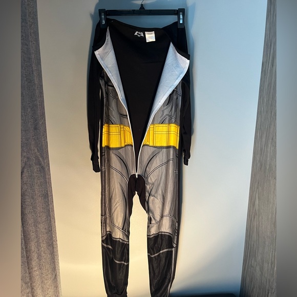Size 10/12 BOYS PJ’s BATMAN - Picture 5 of 5